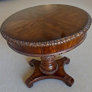Elegant Round Pedestal Accent Table decorative carved Traditional Vintage 26in